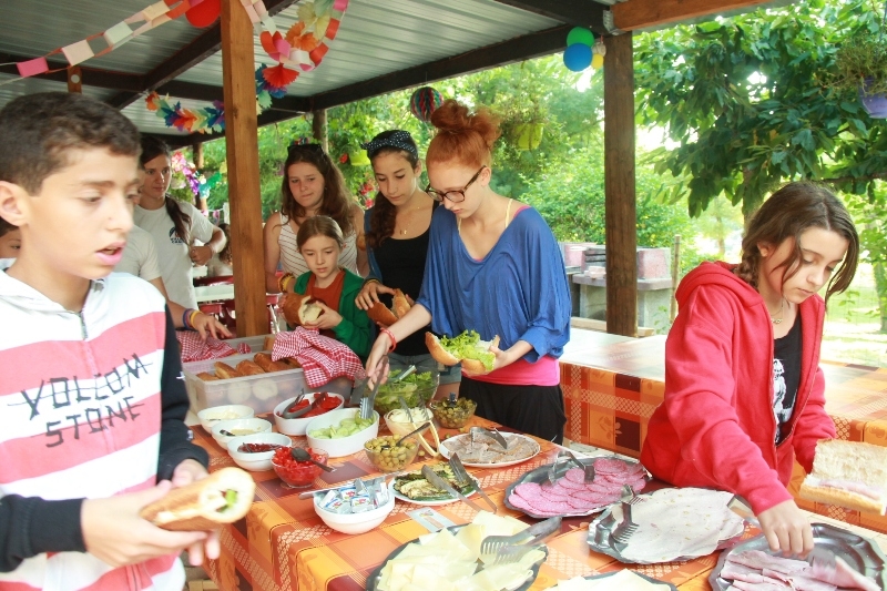 Village Camps International Summer Camp Ard&egrave;che, France 2019-07-26 https://www.villagecamps.com/journals_admin/images/644-22-15-07-2013 lossless (12).jpg